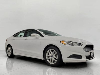 2016 Ford Fusion 4dr Sdn SE FWD