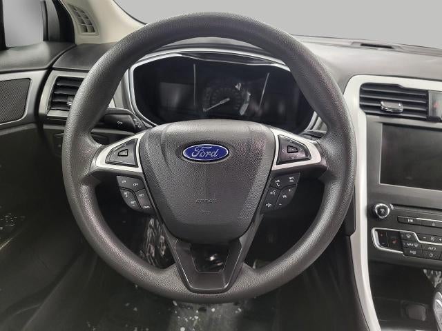 2016 Ford Fusion 4dr Sdn SE FWD