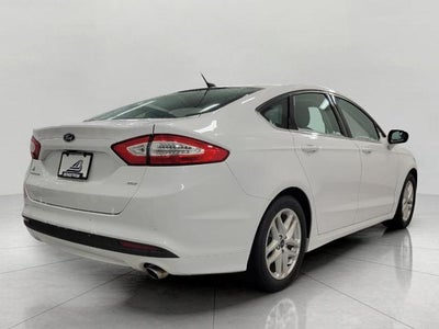 2016 Ford Fusion 4dr Sdn SE FWD