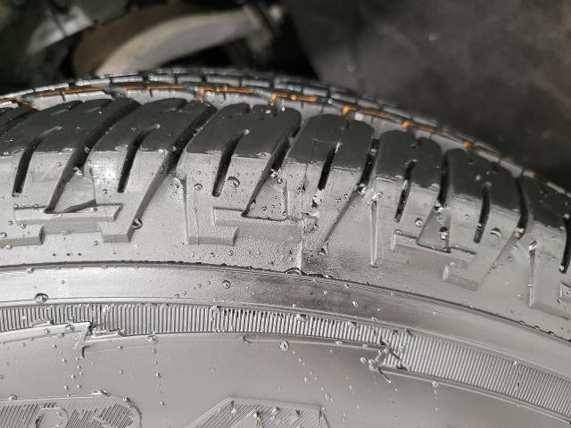 2021 Chevrolet Silverado 1500 Crew Cab Short Box 4-Wheel Drive LT 2FL