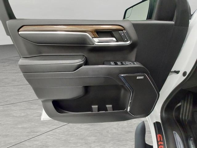 2023 Chevrolet Silverado 1500 Crew Cab Short Box 4-Wheel Drive RST