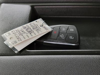 2025 GMC Sierra 1500 Double Cab Standard Box 4-Wheel Drive Elevation 3VL