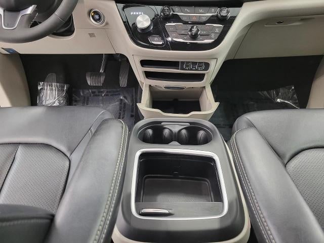 2024 Chrysler Pacifica Touring L FWD