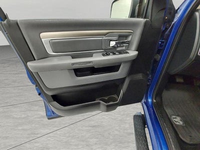 2017 RAM 1500 Big Horn 4x4 Crew Cab 5'7" Box