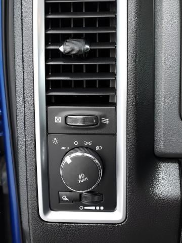 2017 RAM 1500 Big Horn 4x4 Crew Cab 5'7" Box