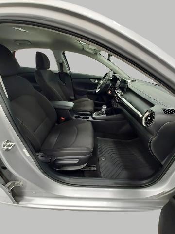 2020 Kia Forte FE Manual