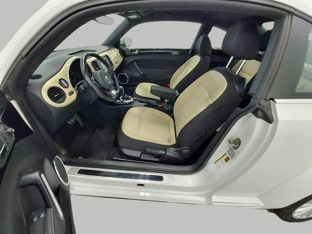 2019 Volkswagen Beetle S Auto