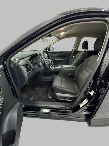 2025 Nissan Rogue AWD SV