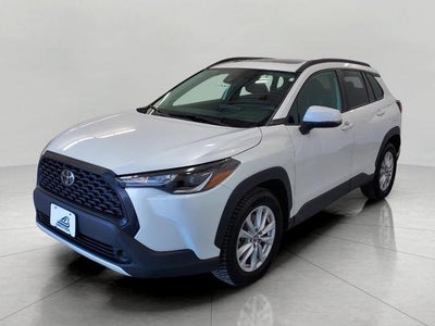 2022 Toyota Corolla Cross LE 4WD (Natl)