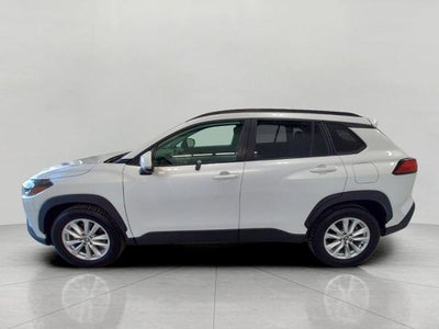 2022 Toyota Corolla Cross LE 4WD (Natl)