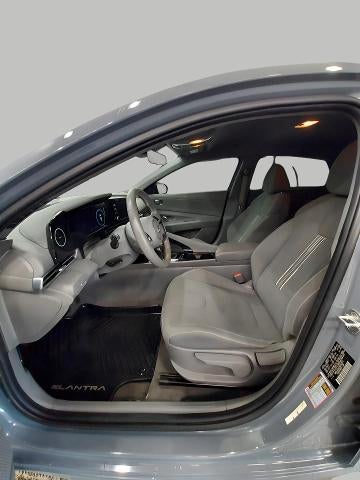 2022 Hyundai Elantra SEL IVT