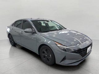 2022 Hyundai Elantra SEL IVT