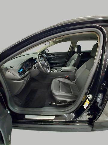 2019 Buick Regal TourX Essence AWD