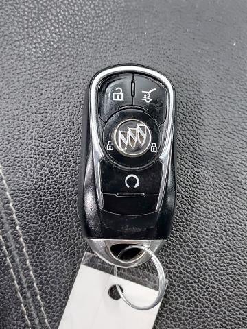 2019 Buick Regal TourX Essence AWD