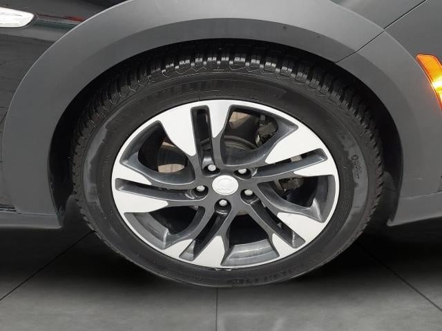 2019 Buick Regal TourX Essence AWD