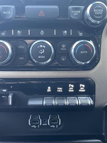 2021 RAM 1500 Laramie Crew Cab 4x4 5'7" Box