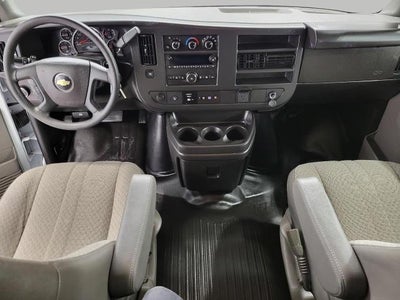 2025 Chevrolet Express Passenger 1LS