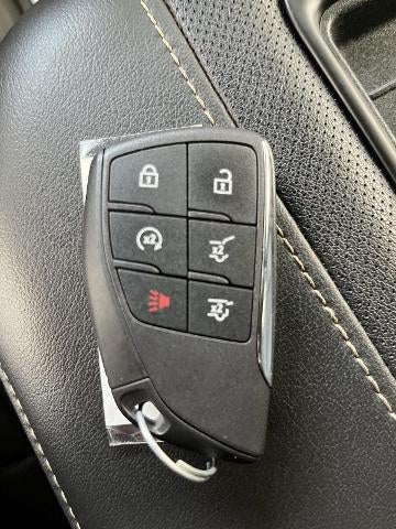 2023 GMC Yukon SLT