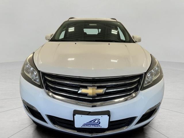 Used 2017 Chevrolet Traverse 2LT with VIN 1GNKVHKD2HJ165117 for sale in Oshkosh, WI