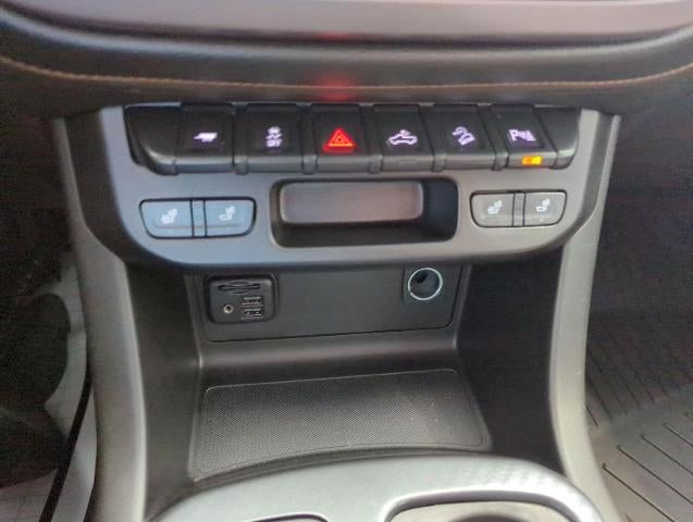 2021 GMC Canyon 4WD AT4 w/Leather