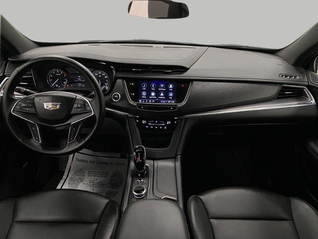2025 Cadillac XT5 Luxury