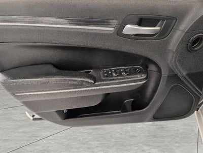 2019 Chrysler 300 Touring L