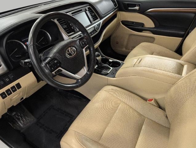 2019 Toyota Highlander Limited Platinum
