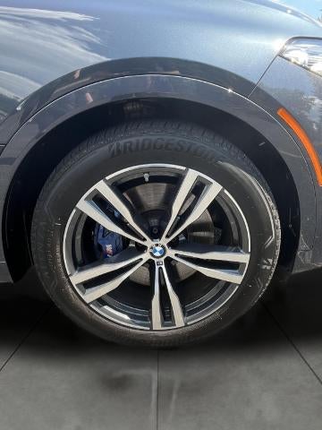 2022 BMW X7 M50i