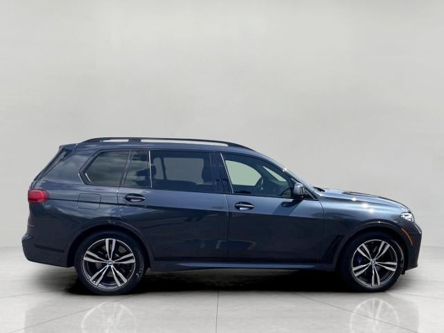 2022 BMW X7 M50i