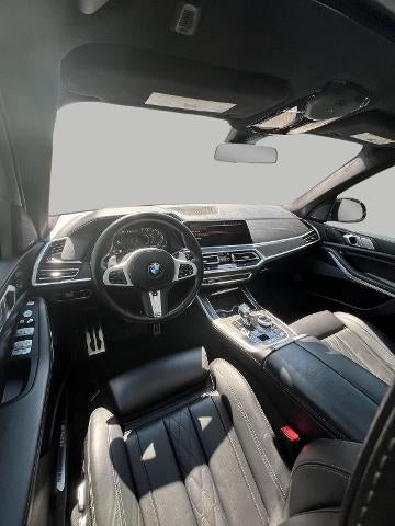 2022 BMW X7 M50i
