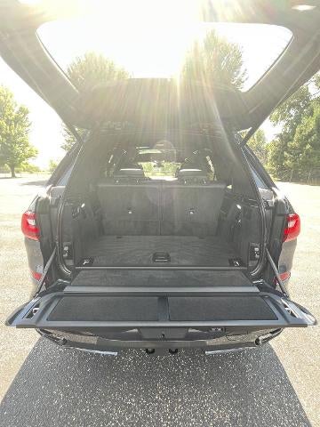 2022 BMW X7 M50i