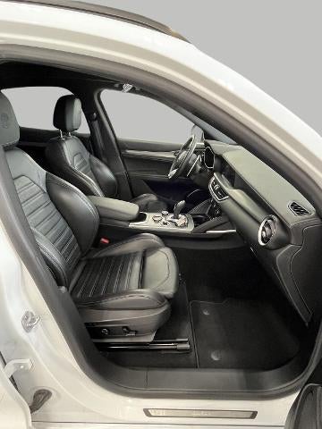 2023 Alfa Romeo Stelvio Veloce AWD