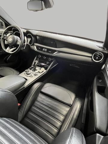 2023 Alfa Romeo Stelvio Veloce AWD
